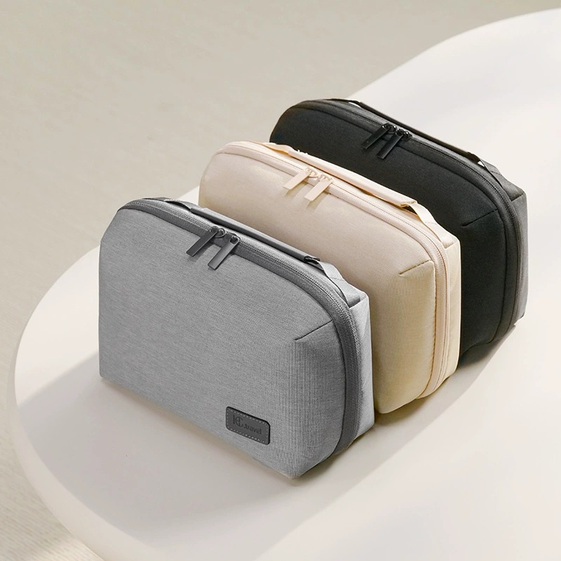 電子機器オーガナイザー トラベルケース、防水トラベルバッグ  - Tech Accessories Travel Organizer Pouch のレビューと価格
